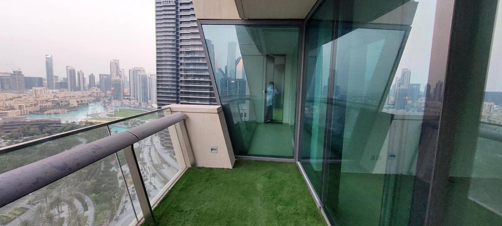 Burj View Vista Beautiful Apartment In Downtown Dubai Exterior photo